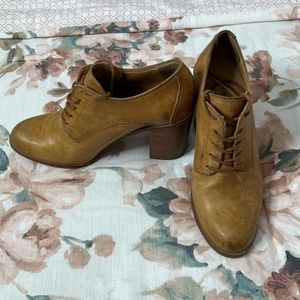 Lucky Brand Women’s Leather Boots (9W)